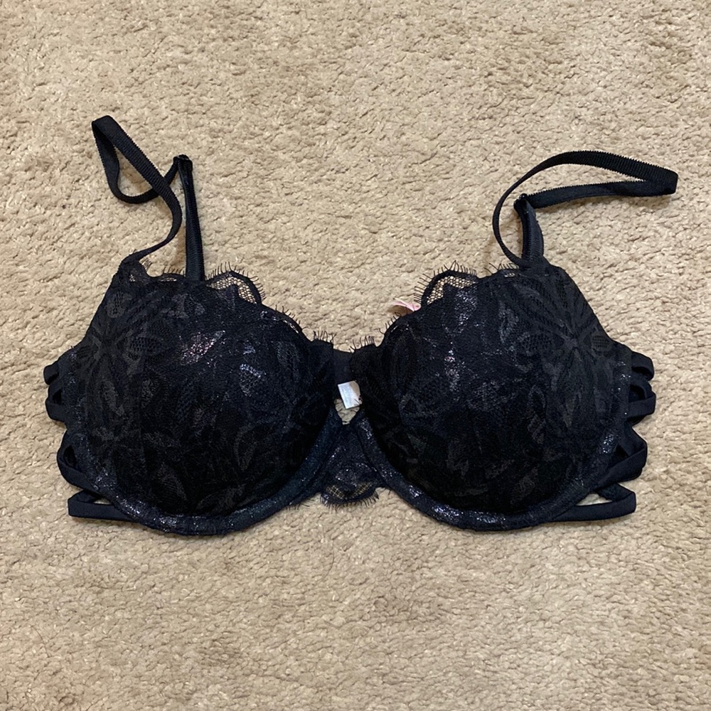 Victoria’s Secret Pink Bra. Size 32D. NWOT, great condition. Black lace.